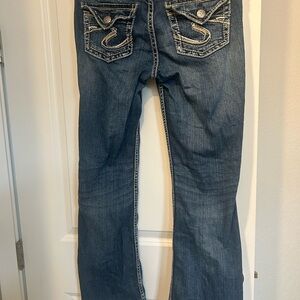 Silver Jeans Women's Boot Cut in Classic Blue W29/L30